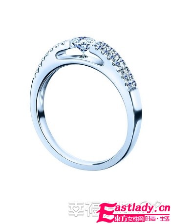 心灵之吻钻石婚戒 源自心底的触动