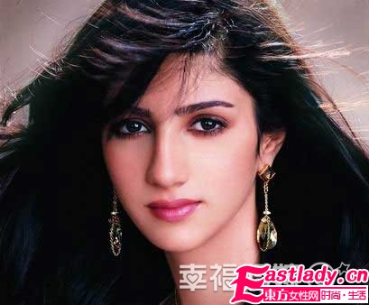 气质新娘迷人珠宝的流行风尚法则