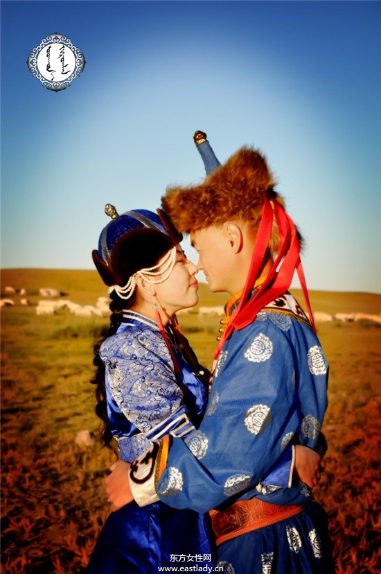 蒙古族婚纱照感受质朴的爱情