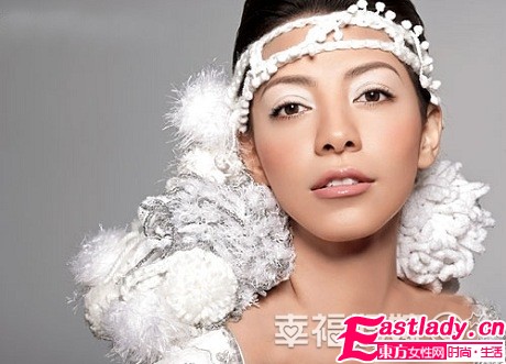 冬日新娘美妆 净色的浪漫温暖