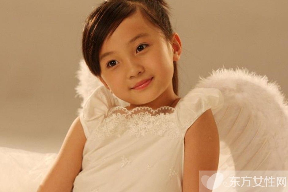 林妙可家庭背景个人资料 晒比基尼照露深沟