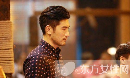 高以翔女友是蔡依林吗 高以翔家庭背景个人资料