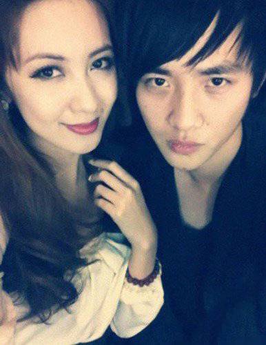 袁佳怡献b门是什么 北大校花袁佳怡献b门全套照