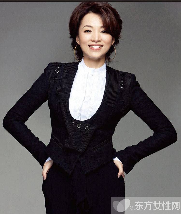 董卿与黄辉分手真相揭秘 美貌事业兼得为何迟迟未嫁