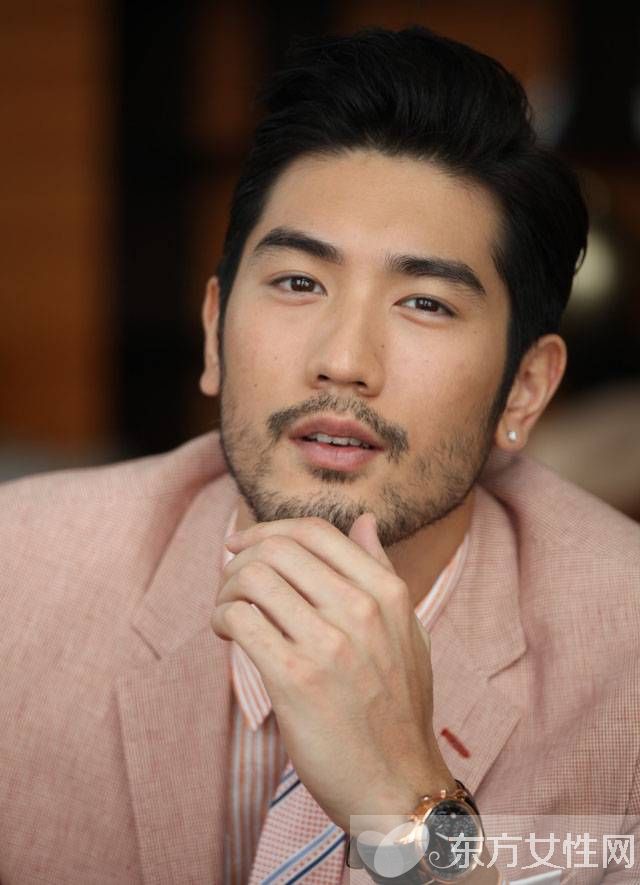 高以翔女友是蔡依林吗 高以翔家庭背景个人资料