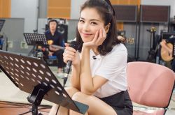 刘涛老公王珂背景个人资料 微博大赞爱妻自称吃软饭