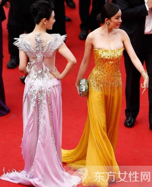 杨幂红毯被保安驱逐出丑 揭女星为何喜欢蹭红毯