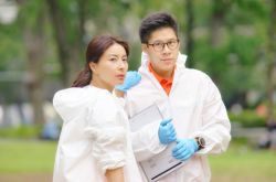 揭秘霍启刚个人资料 霍启刚为何情迷奥运冠军郭晶晶