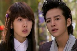 李弘基女友是朴信惠 两人互动频繁关系非同一般