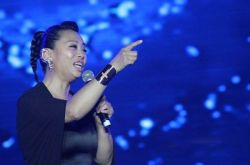 黄绮珊老公起诉离婚 黄绮珊方否认出轨遭打脸