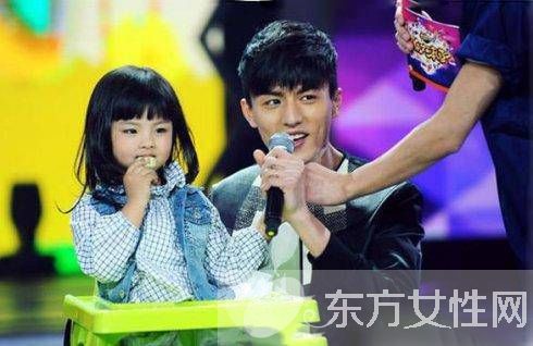 刘畅老婆吴子佳到底有多富 颜值爆表的一家子