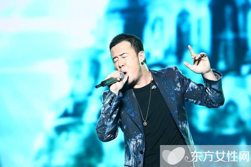 杨坤丁丁露骨床照大曝光 杨坤老婆个人资料遭扒