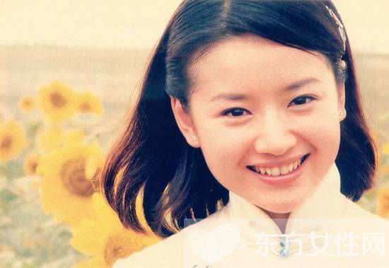 董洁浓妆黄牙变大妈近况堪忧 揭与王大治分手内幕