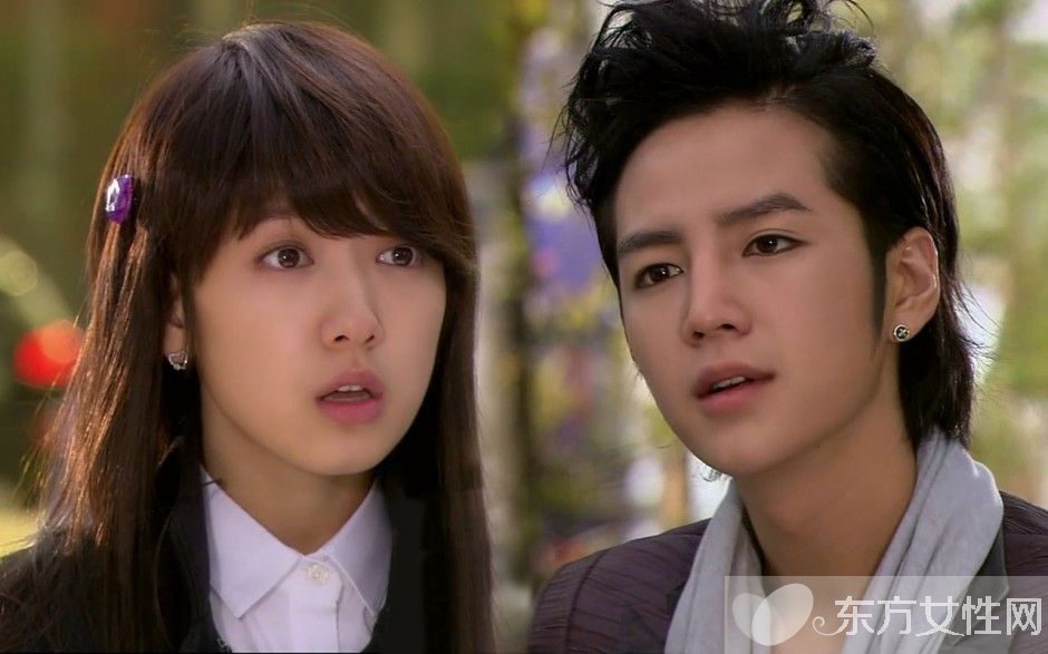 李弘基女友是朴信惠 两人互动频繁关系非同一般