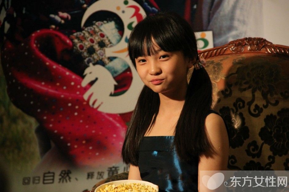 林妙可家庭背景个人资料 晒比基尼照露深沟