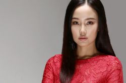 黄龄和老公的生活照曝光 黄龄家庭背景个人资料