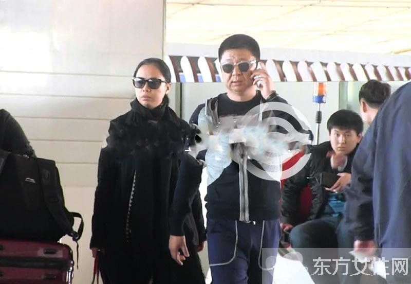 黄绮珊老公起诉离婚 黄绮珊方否认出轨遭打脸