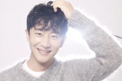 黄轩胡杏儿的婚纱照怎么回事 黄轩背景个人资料