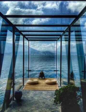 58岁杨丽萍近照如少女 豪宅 月亮宫 美如仙境