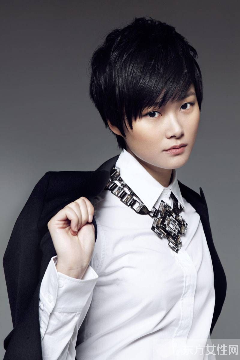 李宇春富豪男朋友煤老板照片 李宇春罕见婚纱照曝光