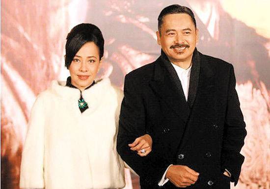 揭周润发为什么没有孩子 周润发陈荟莲养子大曝光