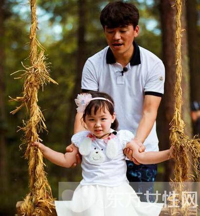 王宝强女儿王子珊个人资料 王子珊参加《爸爸3》人气暴涨