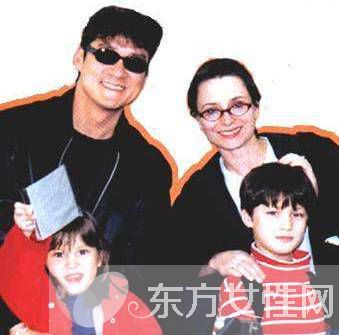 周华健老婆康粹兰个人资料 揭秘两人相恋过程