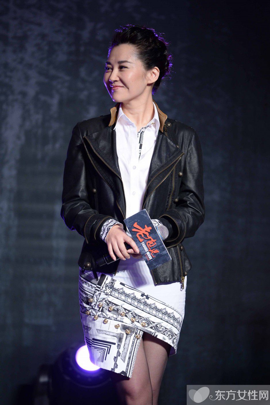 许晴大尺度全裸秀性感 凸点湿身喂奶照片曝光