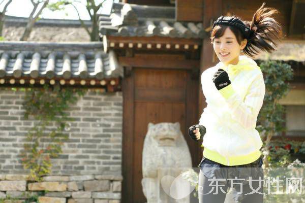 4000年第一美女鞠婧祎 整容前后照对比吓哭你