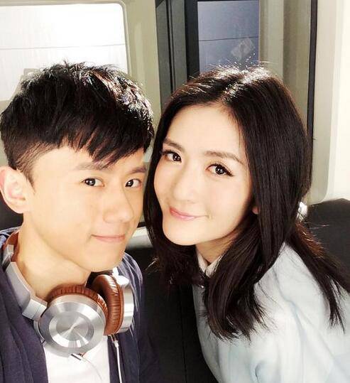 到底当红主持人谢娜多大了 谢娜何炅工资排名大揭秘