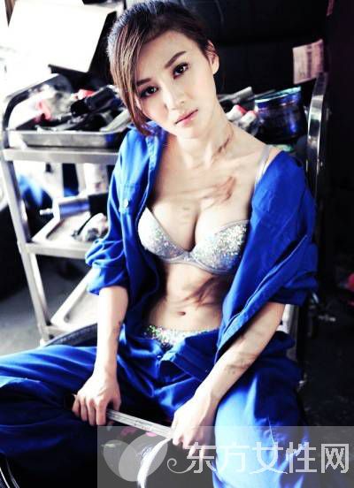 伪装者王乐君多大年纪了 王乐君性感泳装图片优美动人