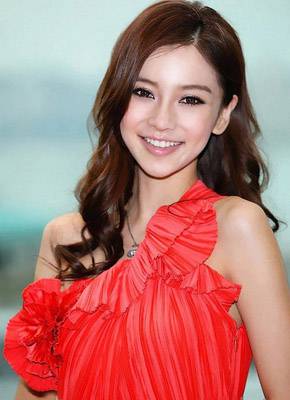 杨颖不雅睡样照片曝光 杨颖整容前后照流出大方承认整容