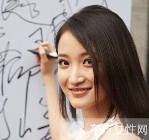 浙江卫视主持人徐千惠撞脸周迅 网友直呼一对双胞胎姐妹儿