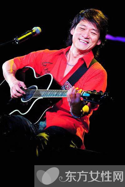 周华健老婆康粹兰个人资料 揭秘两人相恋过程