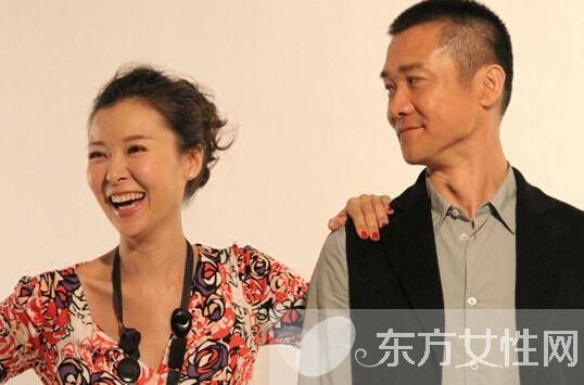 黄志忠现任老婆柯蓝资料 黄志忠前妻何音称还是好朋友