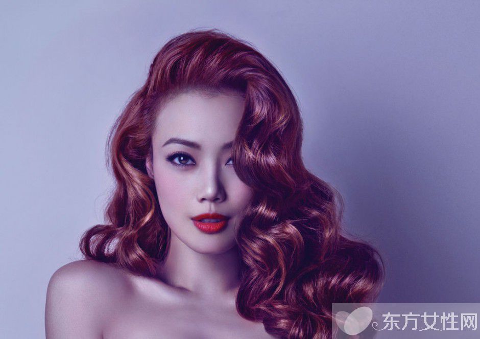 容祖儿下体夹春卷事件揭秘 真假容祖儿亮相签售会