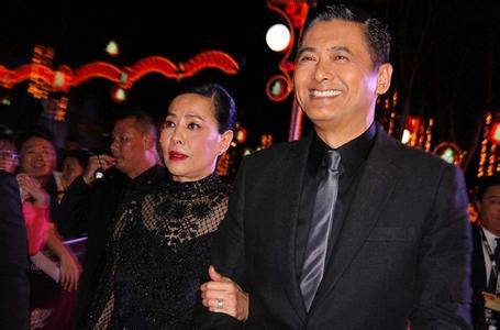 揭周润发为什么没有孩子 周润发陈荟莲养子大曝光