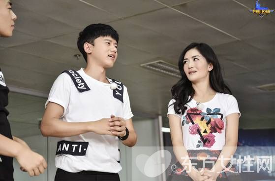 谢娜年龄多大 揭谢娜为什么离开快乐大本营