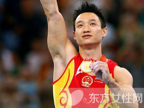 杨威老婆杨云个人资料 曝杨氏夫妇家教方式遭质疑