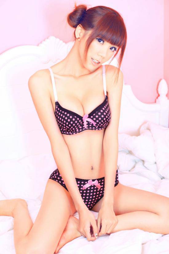 揭秘叶梓萱被谁破了处 曝叶梓萱人体高清大图