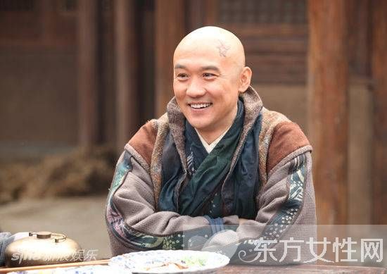 黄志忠现任老婆柯蓝资料 黄志忠前妻何音称还是好朋友