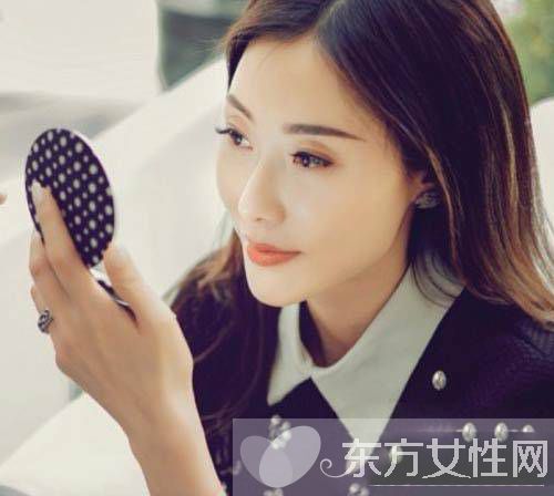 杨坤女友个人资料曝光 女友私密照曝光疑似圈内人