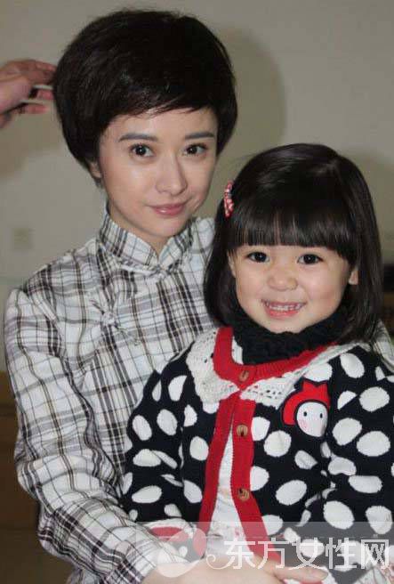 王翊菲的爸爸妈妈是谁 她是陈晓赵丽颖的女儿