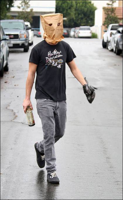 希安·拉博夫宣退出娱乐圈 百老汇吸毒妨碍现场纪律