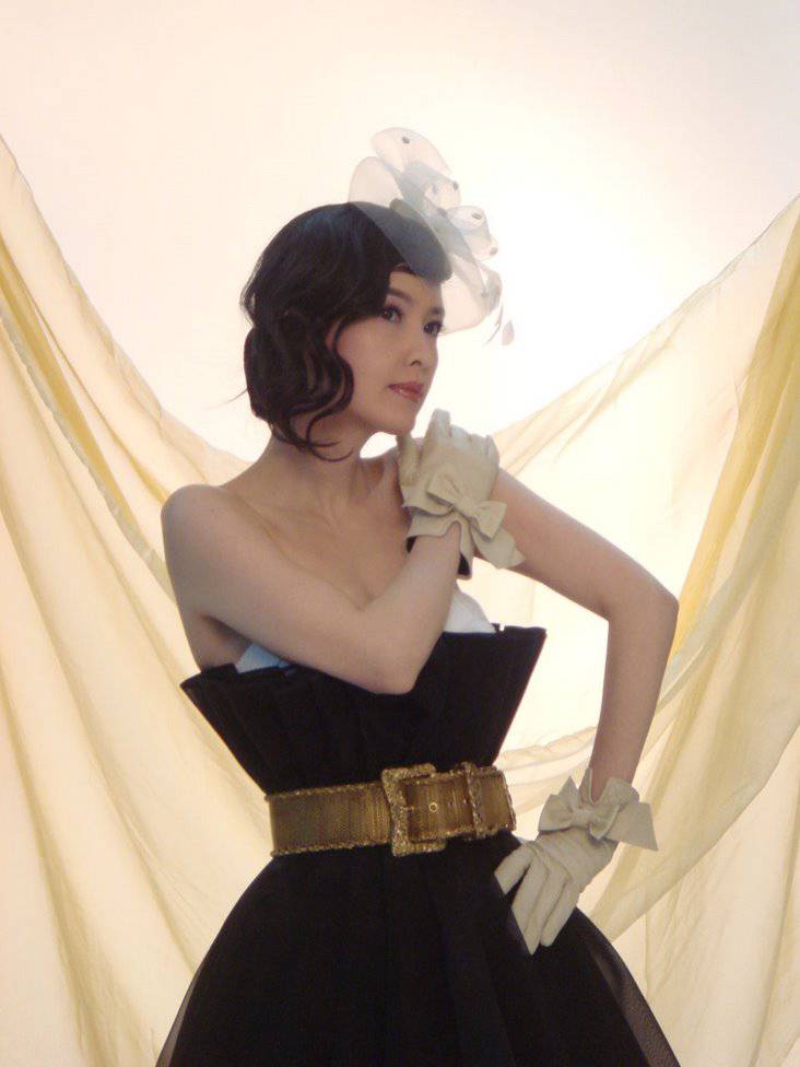  不老女神 周慧敏个人资料 周慧敏老公倪震夜店偷吃遭分房睡