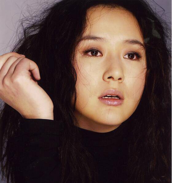 周牧茵个人资料 揭其整容前后对比照竟神似袁姗姗