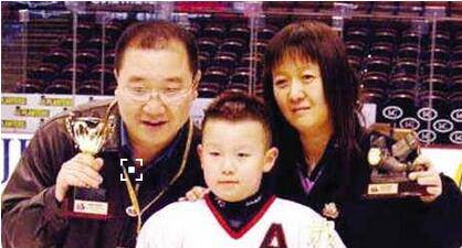 英达现任老婆是谁 与前妻宋丹丹离婚内幕曝光