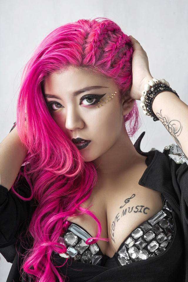 中国好声音刘雅婷个人资料 刘雅婷私房照曝光被评 双面女孩