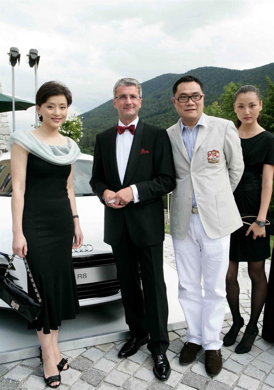 杨澜国籍遭质疑 杨澜声称自己永远是中国国籍