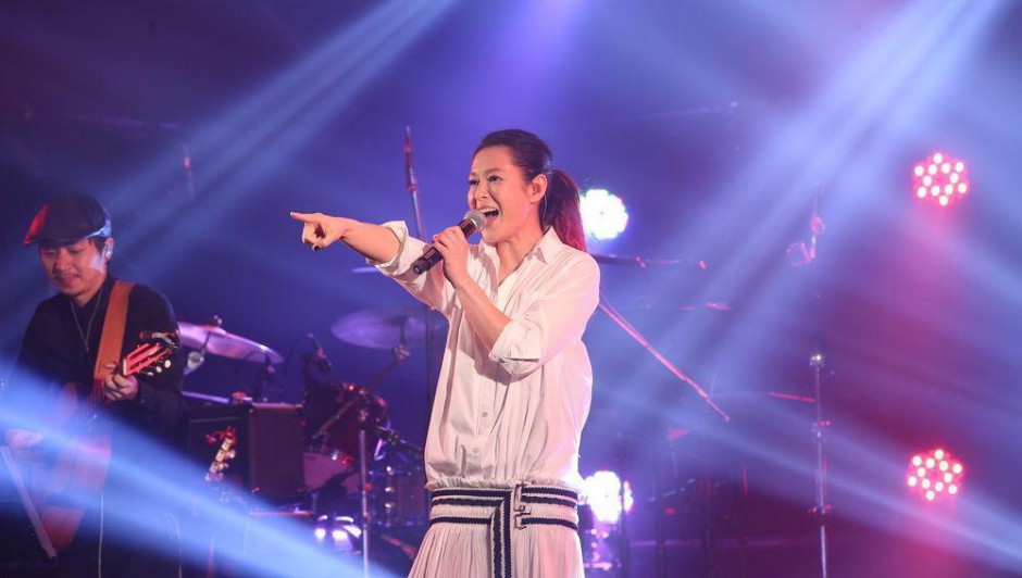 揭刘若英老公钟小江前妻是谁 钟小江背景资料曝光